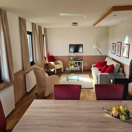 Spacious In Hesse Near The Forest דירה *