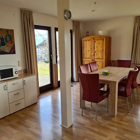 Spacious In Hesse Near The Forest דירה Frankenau
